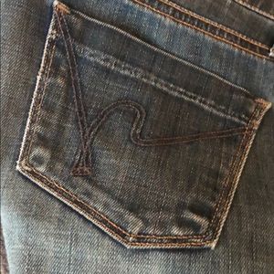 Like new! Citizens of Humanity Flare Leg jeans 25